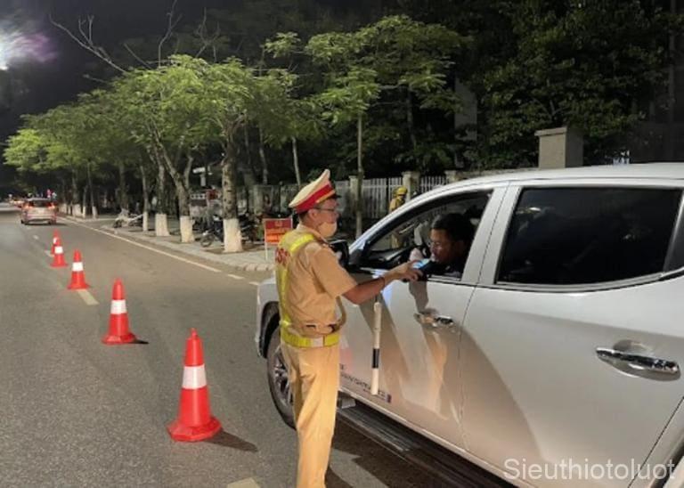 Mức phạt nồng độ cồn với xe ô tô.