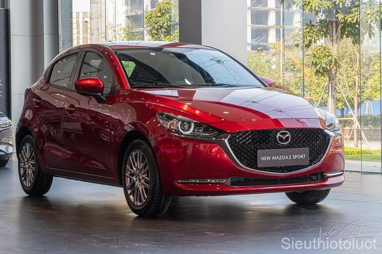 Mazda 2 thiết kế sang trọng mang phong cách Châu Âu được đánh giá cao đối với các xe đối thủ cùng phân khúc.