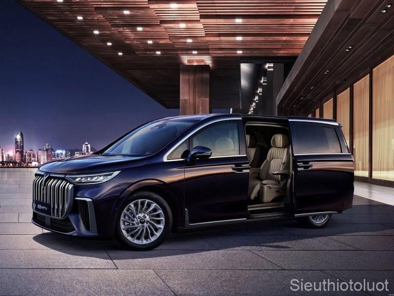MPV (Multi-Purpose Vehicle) là mẫu xe trong phân khúc hạng sang, cao cấp với nhiều thiết kế hiện đại.