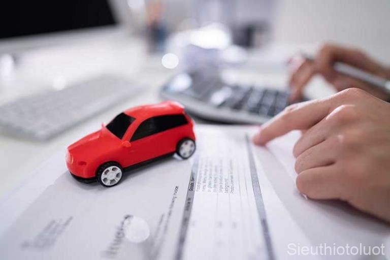 Thủ tục mua bán xe ô tô cũ cần chuẩn bị các loại giấy tờ để đảm bảo diễn ra đúng tiến độ.
